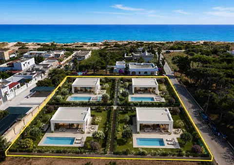 Building plot 50m from the sea