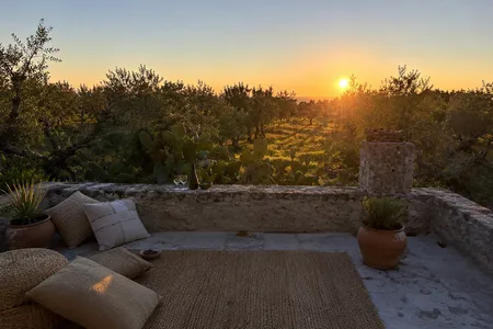 Agricultural land with old trullo 6km from the sea